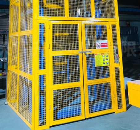 平坝货梯可以安装在室外吗